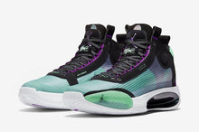 Load image into Gallery viewer, Nike Air Jordan 13 Sneakers