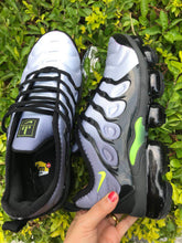 Load image into Gallery viewer, Nike Air VaporMax TN
