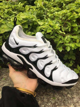 Load image into Gallery viewer, Nike Air VaporMax TN