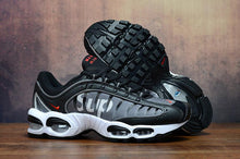 Load image into Gallery viewer, Nike Air SUPREME - Black