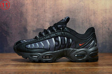 Load image into Gallery viewer, Nike Air SUPREME - Black