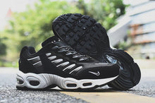 Load image into Gallery viewer, Nike Air AIR WORLD - Black