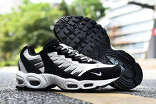 Load image into Gallery viewer, Nike Air AIR WORLD - Black