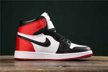 Load image into Gallery viewer, Nike Air Jordan 1 Silk Black Toe